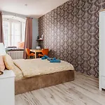 Appartement Old Town Private Room, Shared Bath - D