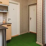 Old Town Private Room, Shared Bath - D Appartement Tallinn