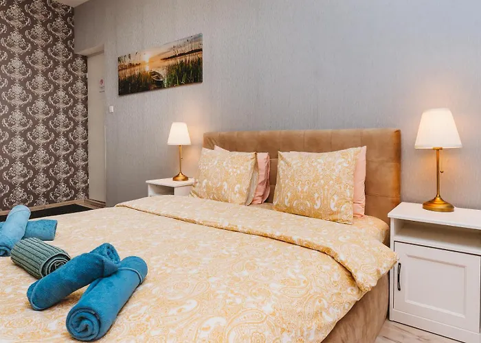 Old Town Private Room, Shared Bath - D Appartement