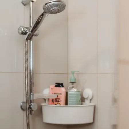 Old Town Private Room, Shared Bath - D Tallin