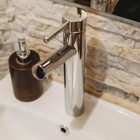 Apartamento Old Town Private Room, Shared Bath - D