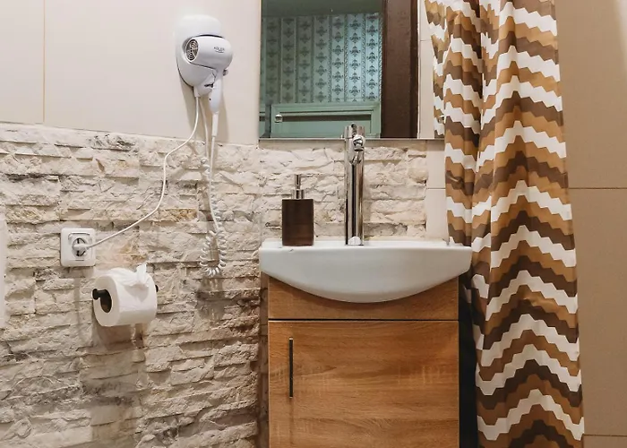 Apartmán Old Town Private Room, Shared Bath - D *